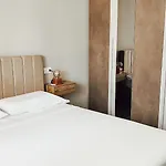 Ampio E Raffinato Vicino Mare E Citta Apartment